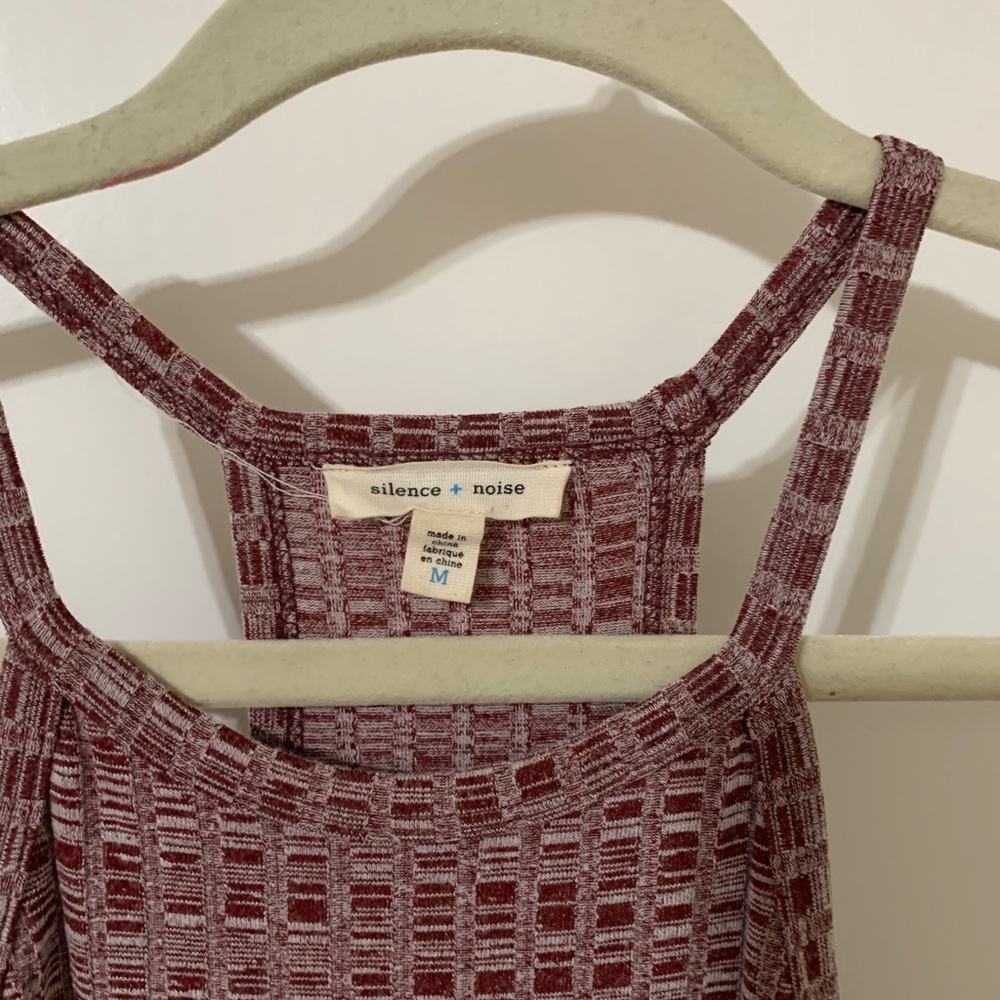 Silence and noise dress - Picture 4 of 4